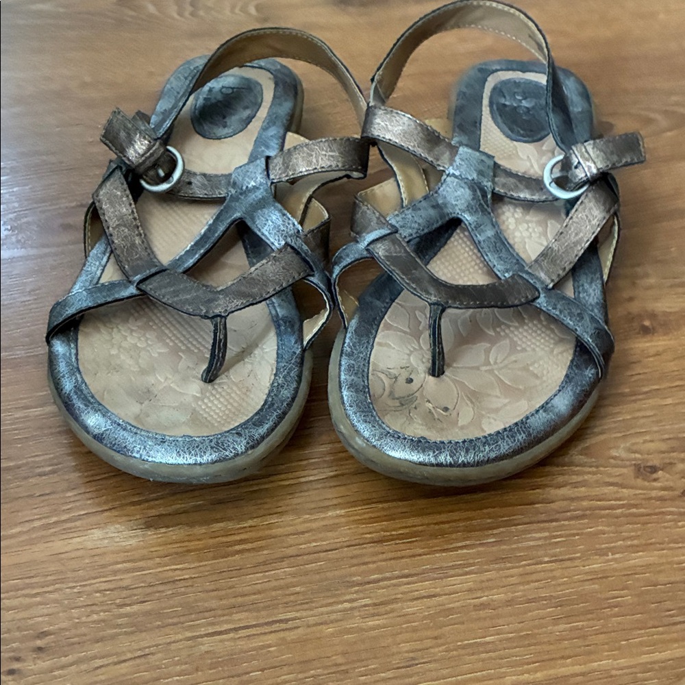 b.o.c. Silver and gold sandals